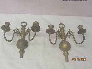 lot 248 image: SOLID BRASS SCONE CANDLE HOLDER MADE IN TAIWAN