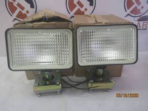 lot 259 image: PAIR OF NEW PHOENIX STURDLITE MODEL 2470 NEW IN BOX