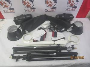 lot 261 image: IMPACT EX-100A PHOTOGRAPHY LIGHTING