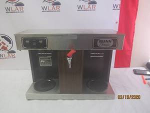 lot 274 image: BUN-O-MATIC DOUBLE BURNER COFFEE BREWER BUN VLP-F IN WORKING CONDITION PHASE 1 ELECTRIC CAN BE USED IN HOME OR BUSINESS
