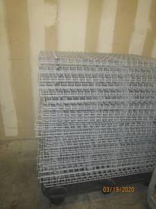 lot 272 image: WIRE PALLET RACKING DECK 8 PIECES  45L X 31D