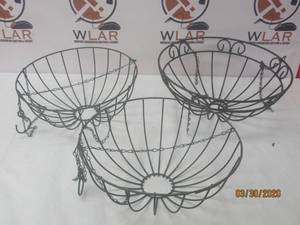 lot 309 image: TOTAL OF 3 14 &amp 16 DIAM HANGING PLANT BASKETS&nbsp