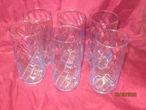 lot 321 image: TOTAL OF 6 LIGHT BLUE OPTIC SWIRL PATTERN GLASS TUMBLERS&nbsp