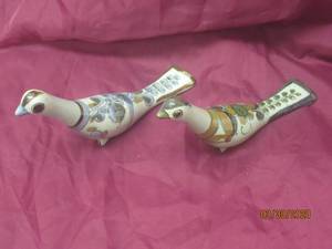 lot 327 image: TOTAL OF 2 VINTAGE&nbsp CERAMIC&nbsp TONOLA MEXICO&nbsp HAND PAINTED BIRDS