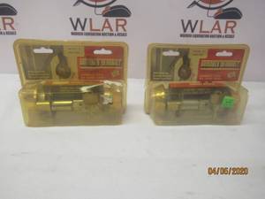 lot 370 image: TOTAL OF 2 NEW ARMORED DEAD BOLT INSIDE KEY -OUT DOOR KEY BRIGHT BRASS