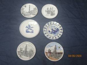 lot 384 image: TOTAL OF 6 4INCH MINITURE PORCELAIN COLLECTIBLE PLATES&nbspHOLLAND DELFT,HEIDELBERG,BERLIN,MUNCHEN