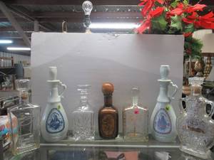 lot 22 image: DECANTER COLLECTION