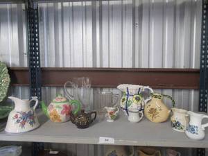 lot 34 image: VERY NICE PITCHER AND TEA POT COLLECTION