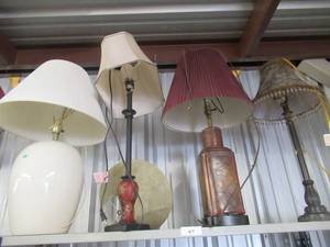 lot 47 image: TABLE LAMPS WITH LAMP SHADES VARIOUS STYLES AND SIZES