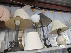 lot 58 image: LAMP LOT VARIOUS SIZE AND SHAPED LAMPS