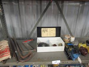 lot 115 image: STUD FINDERS, TAPE MEASURES, CHALK LINES, PRY BARS AND MORE