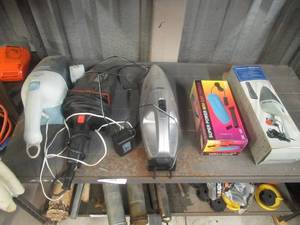 lot 123 image: BLACK & DECKER CAR VACUUMS, SHARK CORDLESS VAC, MINI CAR VAC AND SMALL CAR VAC WITH DC PLUG