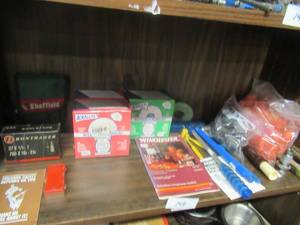 lot 148 image: GUN CLEANING ACCESSORIES, WINCHESTER RELOADING GUIDE, TARGETS, WADING AND MORE