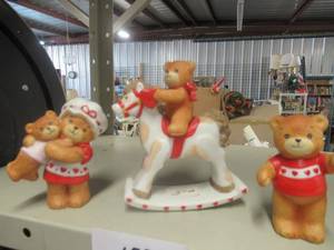 lot 158 image: LUCY AND ME COLLECTIBLE BEAR COLLECTION