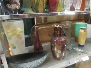 lot 166 image: DECORATIVE VASES IN VARIOUS SIZES AND SHAPES