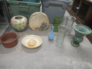 lot 168 image: VASES IN DIFFERENT SIZES AND SHAPES AS SHOWN