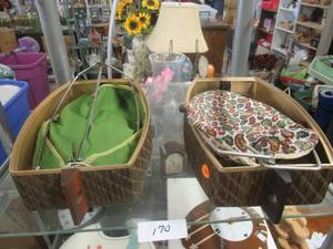 lot 170 image: 2 WOOD WOVEN BREAD WARMER BASKETS WITH NAPKIN