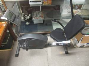 lot 173 image: BODY FIT DELUXE RECUMBENTWORKOUT  BIKE MODEL#BF-6731A. IN GREAT SHAPE