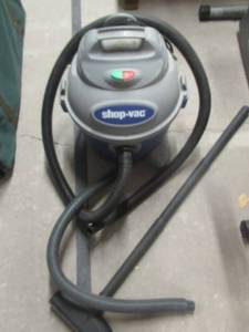 lot 174 image: SHOP VAC WETDRY WITH 6 GALLON TANK AND 3 HP MOTOR. ALL HOSES