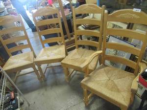 lot 203 image: RUSH WEAVE AND MAPLE WOOD DINING CHAIR SET. ALL IN GOOD CONDITION NO FRAYING MATCHES LOT 202