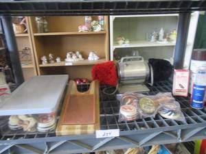 lot 234 image: DUAL-BUFFER SHOE POLISHER, SHOE HORN WITH ASSORTED POLISHES AND BOOT CARE PRODUCTS