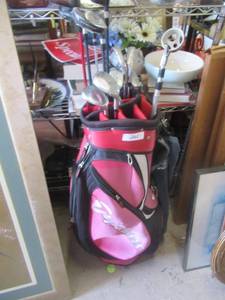 lot 245 image: TAYLORMADE GOLF BAG AND VARIOUS DRIVERS, WOODS, IRONS AND MORE