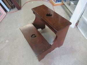 lot 250 image: WOODEN STEP STOOL WITH HEARTS IN THE STEP 15 TO THE TOP STEP