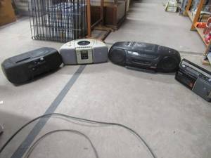 lot 270 image: 3 SONY AMFM STEREOCD PLAYERCASSETTE DECKS AND ONE SONY AMFM CASSETTE-CORDER MODEL# CFM-140