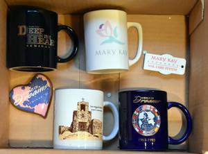 lot 20 image: Vintage Mary Kay Items Mug Coffee, pin