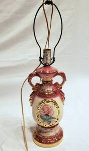 lot 53 image: Vintage Rose Ceramic Lamp