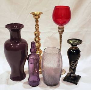 lot 76 image: Room Deco Vases and Candle Holders