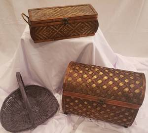 lot 106 image: 2 Boxes and purple basket