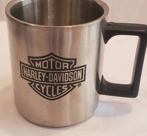 lot 93 image: Harley Davidson Insulated Mug