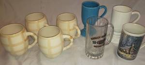 lot 90 image: Lot of Coffee and Beer Mugs Harley Davidson, Thomas Kinkade