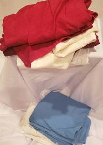 lot 120 image: Lot of Table Clothes