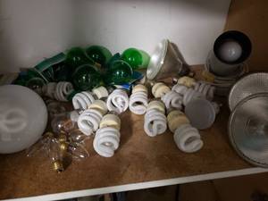 lot 151 image: Huge Lot of LIght Bulbs