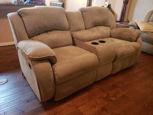 lot 167 image: Green Recliner with Cup holders