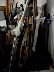 lot 33 image: pole parts