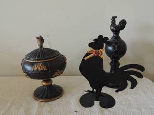 lot 36 image: Metal rooster dcor 9x8 rooster dcor candy dish sitting rooster on a ball