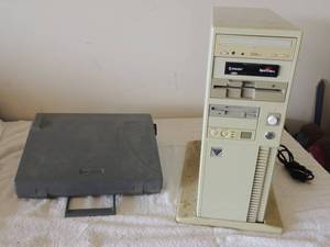 lot 72 image: Smith Carona typewriter SL500 right ribbon system great condition Spar Q Sy quest vectroon computer medium 24 x maxused unknown working condition
