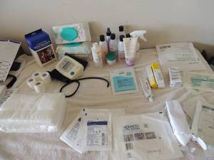 lot 77 image: medical lot-Hotcold Pac NIB, Pampers wipes new x 3 no rise shampoo and body wash, lotions, BP checker, wound cleaner and mouthwash