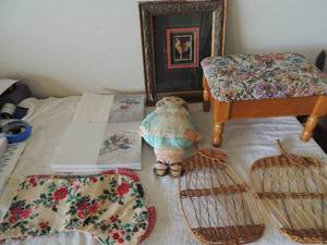 lot 84 image: 2 Christmas stockings 4 packs of cards 11x12 rooster pic 2 apple wicker dcor and a sewing stool