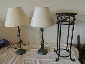 lot 102 image: 2 metal green leaf side table lamps both with shades small dcor table oval 23h