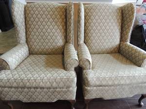 lot 11 image: GREEN and white chair  31w x 32d x 40 t  QTY 2
