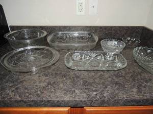 lot 136 image: Pyrex with matching bowl and pie plate apple decor glass serving dish divided crystal dip bowl and more