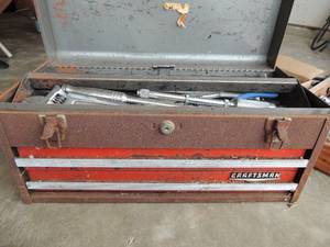lot 164 image: CRAFTSMAN TOOL BOX WITH SOCKETS, RACHETS, WRENCHES, CRESENT WRENCHES, HAMMER AND MORE