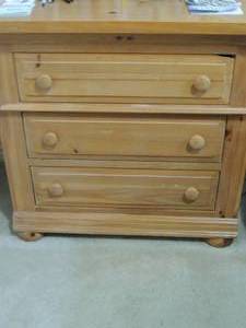 lot 176 image: FONTANA Night stand with 3 drawers 30W 18D 30T MATCHES  NUMBER  1 & 4