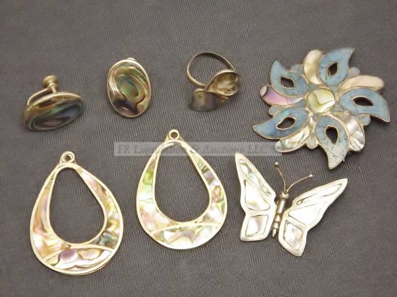 lot 61 image: Sterling Silver,925,silver,jewelry,earrings,800 silver, coin, Siam, Niello