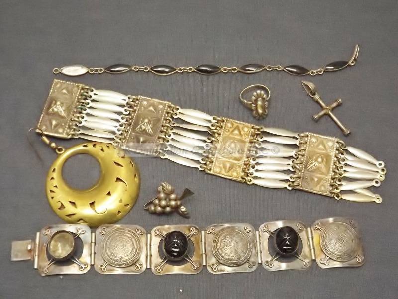 lot 63 image: Sterling Silver,925,silver,jewelry,earrings,800 silver, coin, Siam, Niello