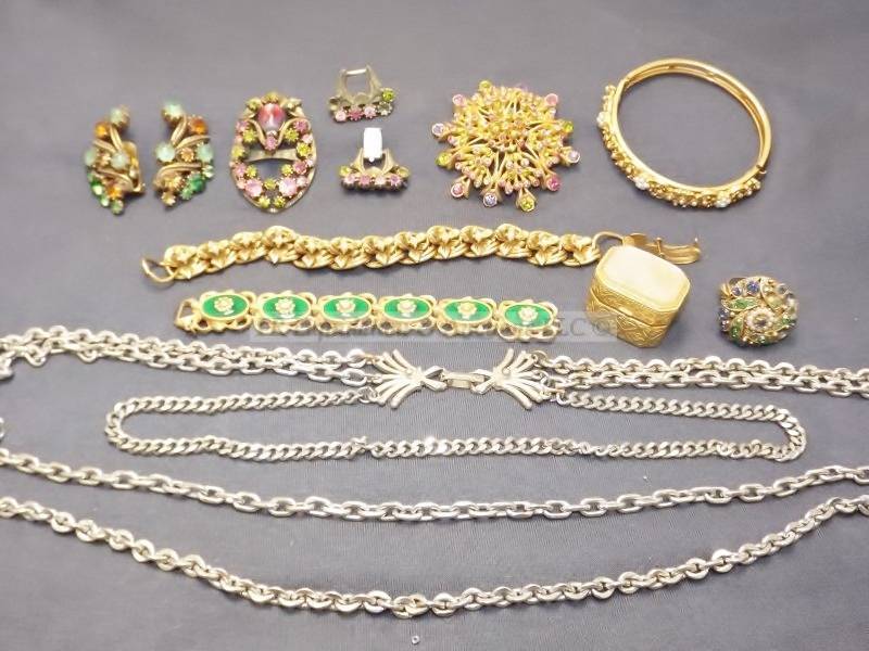lot 81 image: Florenza, signed, aurora borealis, vintage, jewelry